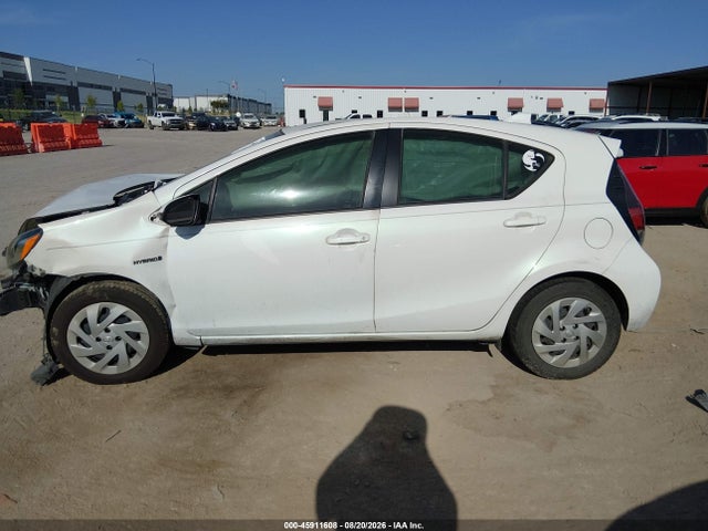 Продажа на аукционе авто 2016 Toyota Prius C One, vin: JTDKDTB31G1128175, номер лота: 45911608