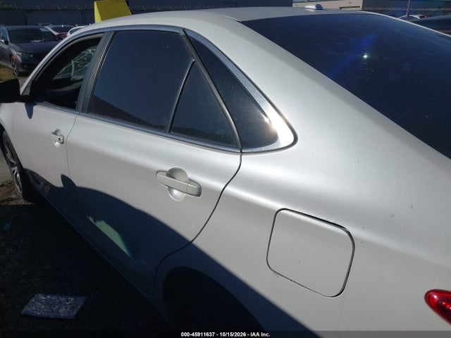 4T1BF1FK9HU416585 Toyota CAMRY XSE