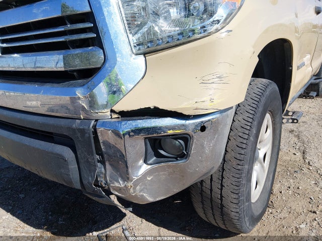 5TFDW5F17HX601213 Toyota Tundra Sr5 5.7l V8