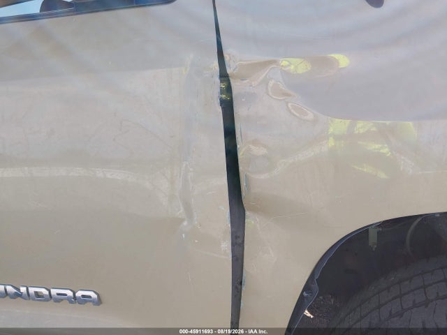 5TFDW5F17HX601213 Toyota Tundra Sr5 5.7l V8