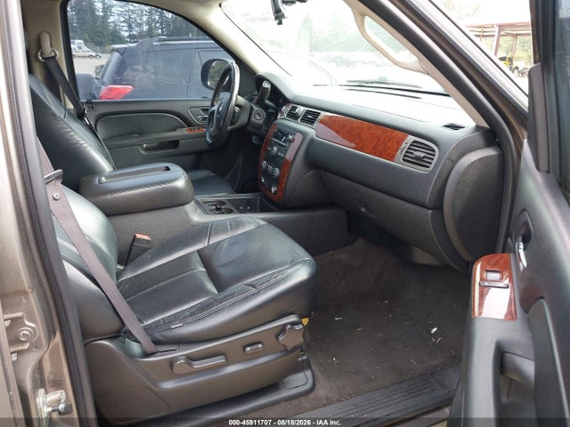 Продаж на аукціоні авто 2011 Chevrolet Tahoe Ls, vin: 1GNSKAE04BR127499, номер лоту: 45911707