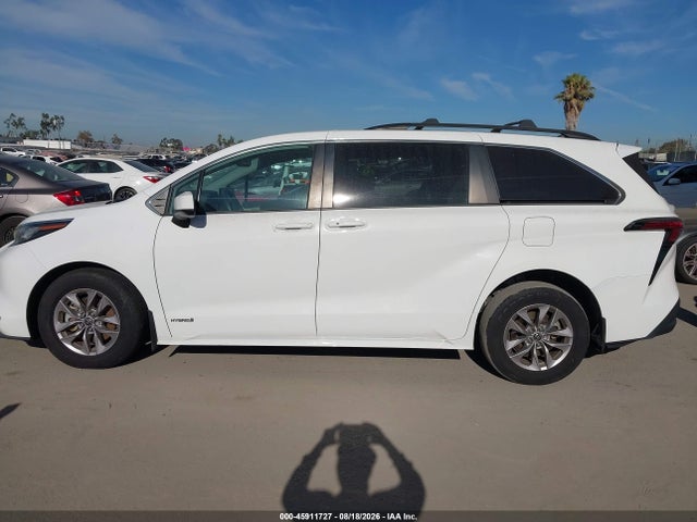 Toyota SIENNA LE 2021 5TDBRKEC4MS073310 Image 14