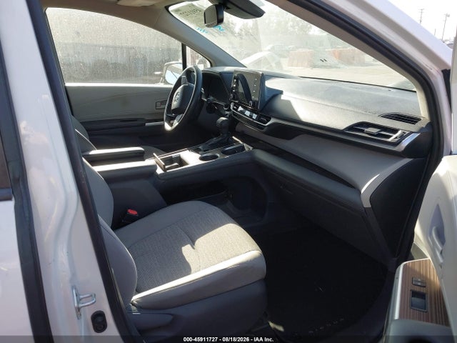 Toyota SIENNA LE 2021 5TDBRKEC4MS073310 Image 5