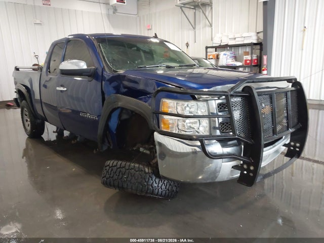 Auction sale of the 2013 Chevrolet Silverado 1500 Ls, vin: 1GCRKREA5DZ366688, lot number: 45911738