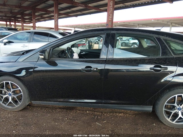 Ford FOCUS SEL 2018 1FADP3M24JL203246 Image 14