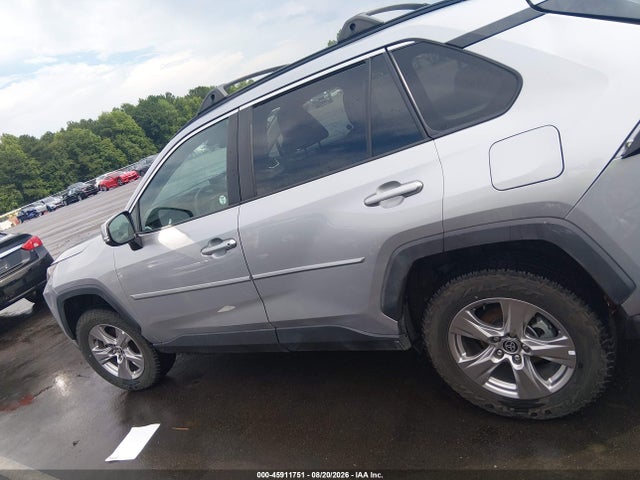 45911751 :رقم المزاد ، 2T3P1RFV5NC322317 vin ، 2022 Toyota Rav4 Xle مزاد بيع