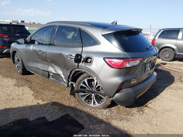 1FMCU0G68NUA30452 Ford ESCAPE SE
