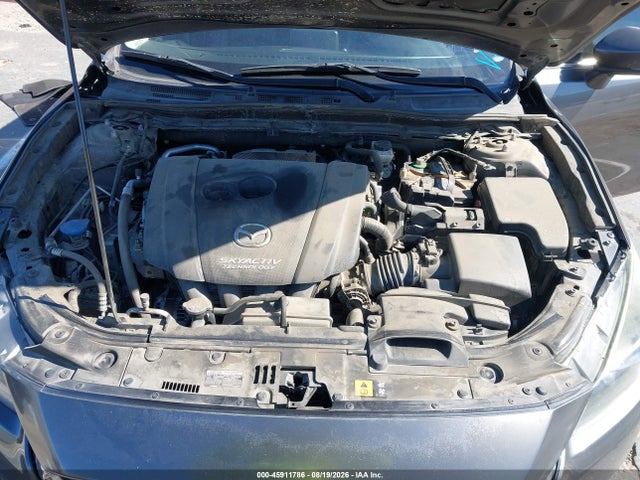 3MZBN1L36JM269590 Mazda Mazda3 Touring