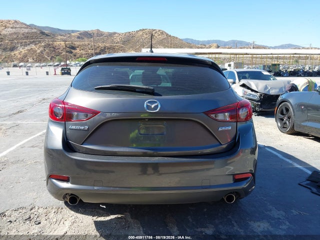 3MZBN1L36JM269590 Mazda Mazda3 Touring