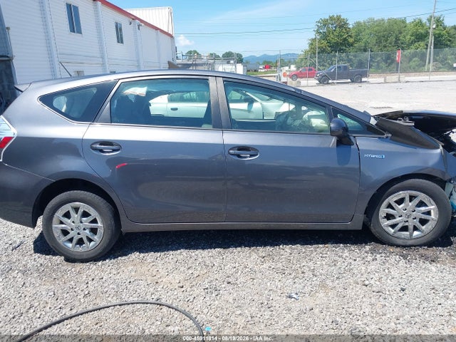 Продажа на аукционе авто 2013 Toyota Prius V Three, vin: JTDZN3EU2D3230519, номер лота: 45911814