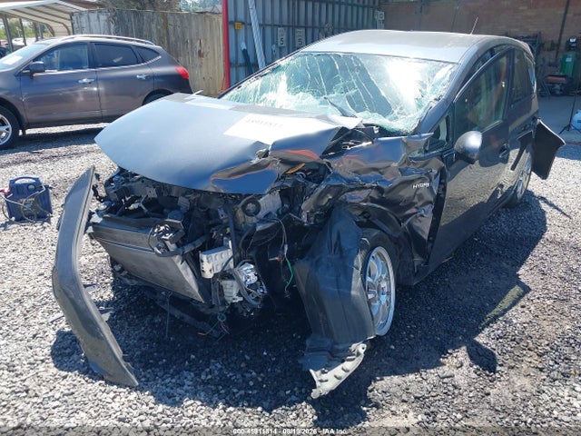 Продажа на аукционе авто 2013 Toyota Prius V Three, vin: JTDZN3EU2D3230519, номер лота: 45911814