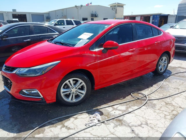 Chevrolet Cruze Lt Auto 2018 1G1BE5SM7J7151829 Image 2