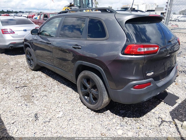 45911901 :رقم المزاد ، 1C4PJMCB1JD501733 vin ، 2018 Jeep Cherokee Latitude 4x4 مزاد بيع