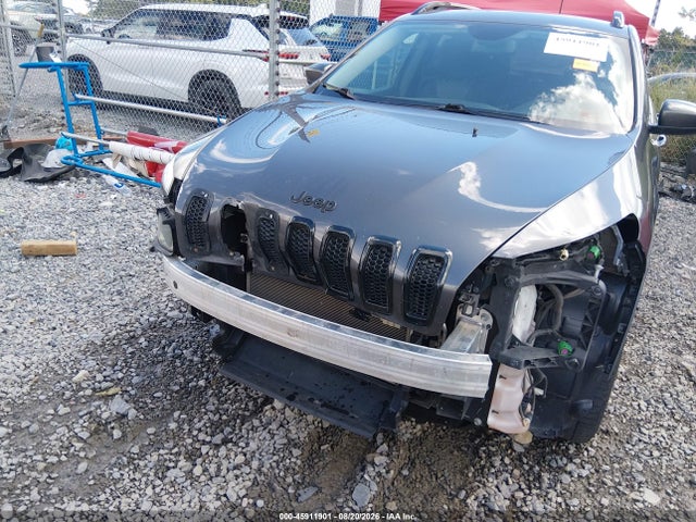45911901 :رقم المزاد ، 1C4PJMCB1JD501733 vin ، 2018 Jeep Cherokee Latitude 4x4 مزاد بيع