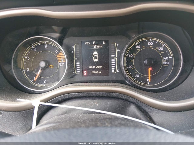 45911901 :رقم المزاد ، 1C4PJMCB1JD501733 vin ، 2018 Jeep Cherokee Latitude 4x4 مزاد بيع