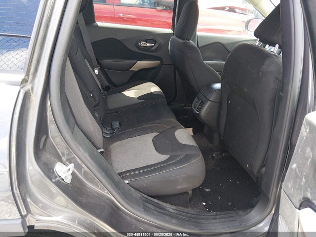 45911901 :رقم المزاد ، 1C4PJMCB1JD501733 vin ، 2018 Jeep Cherokee Latitude 4x4 مزاد بيع
