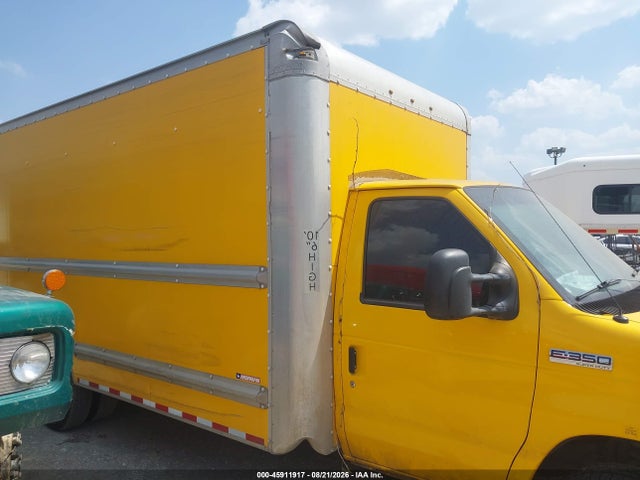 Ford E-350 Cutaway 2015 1FDWE3FS5FDA16410 Image 14