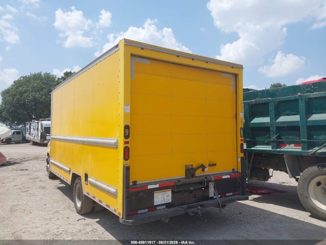 Ford E-350 Cutaway 2015 1FDWE3FS5FDA16410 Image 3