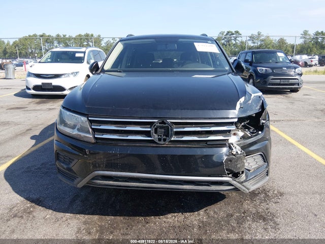 45911922 :رقم المزاد ، 3VV1B7AX6JM067849 vin ، 2018 Volkswagen Tiguan 2.0t S مزاد بيع