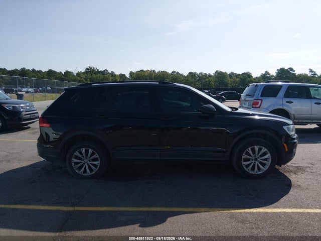 45911922 :رقم المزاد ، 3VV1B7AX6JM067849 vin ، 2018 Volkswagen Tiguan 2.0t S مزاد بيع