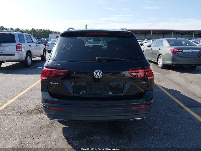 45911922 :رقم المزاد ، 3VV1B7AX6JM067849 vin ، 2018 Volkswagen Tiguan 2.0t S مزاد بيع