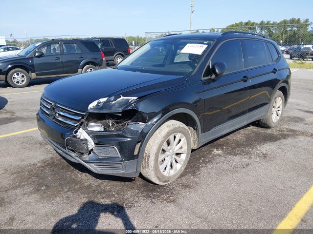 45911922 :رقم المزاد ، 3VV1B7AX6JM067849 vin ، 2018 Volkswagen Tiguan 2.0t S مزاد بيع