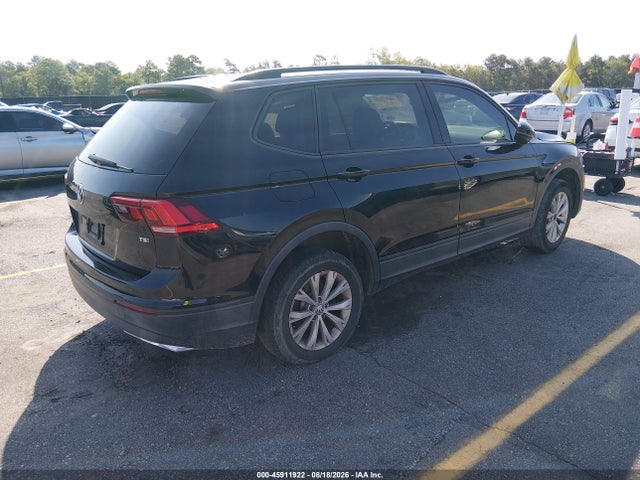 45911922 :رقم المزاد ، 3VV1B7AX6JM067849 vin ، 2018 Volkswagen Tiguan 2.0t S مزاد بيع