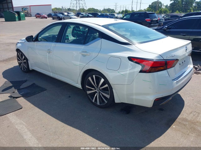 Продаж на аукціоні авто 2022 Nissan Altima Sr Fwd, vin: 1N4BL4CV0NN324645, номер лоту: 45911983