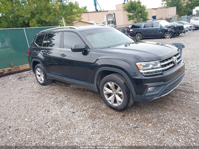 2018 Volkswagen Atlas 3.6l V6 Se მანქანა იყიდება აუქციონზე, vin: 1V2CR2CAXJC508932, აუქციონის ნომერი: 45912034