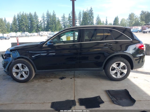 2018 Mercedes-benz Glc 300 მანქანა იყიდება აუქციონზე, vin: WDC0G4JB3JV031311, აუქციონის ნომერი: 45912058