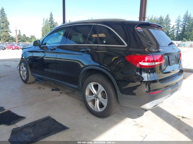 2018 Mercedes-benz Glc 300 მანქანა იყიდება აუქციონზე, vin: WDC0G4JB3JV031311, აუქციონის ნომერი: 45912058