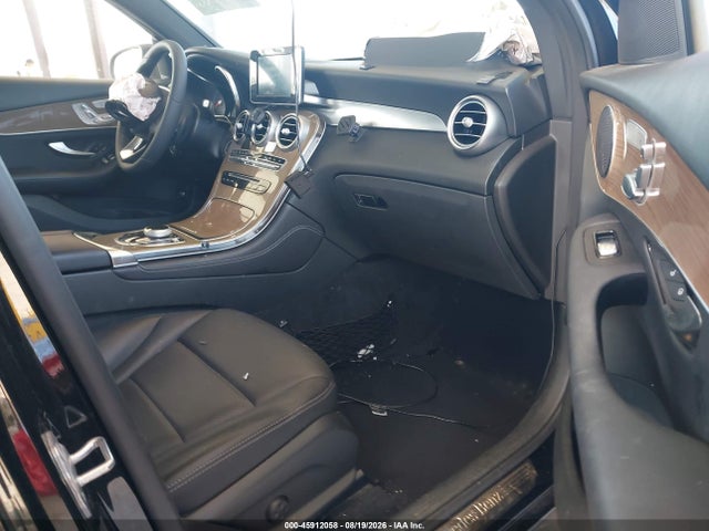 2018 Mercedes-benz Glc 300 მანქანა იყიდება აუქციონზე, vin: WDC0G4JB3JV031311, აუქციონის ნომერი: 45912058