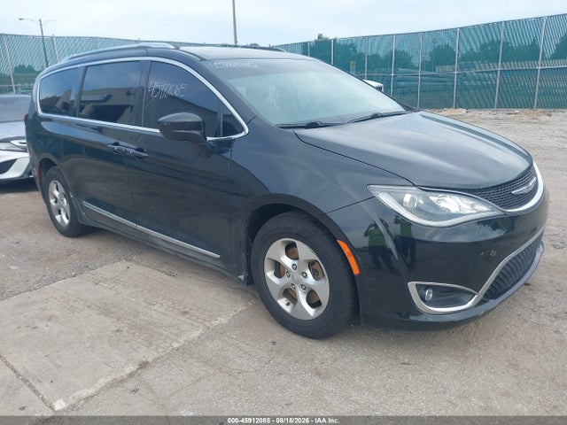 Aukcja sprzedaży 2017 Chrysler Pacifica Touring-l Plus, vin: 2C4RC1EG8HR721517, numer aukcji: 45912085
