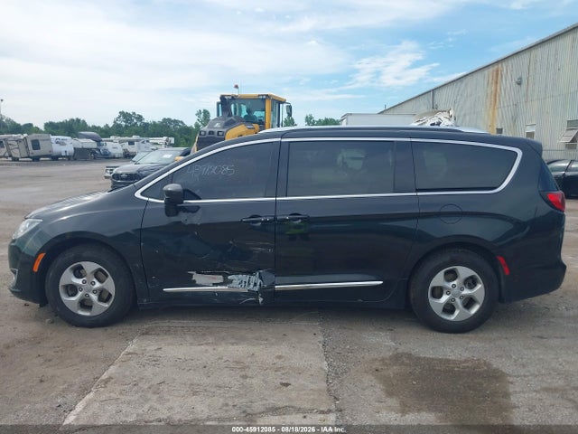 Aukcja sprzedaży 2017 Chrysler Pacifica Touring-l Plus, vin: 2C4RC1EG8HR721517, numer aukcji: 45912085
