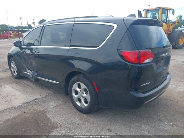 Aukcja sprzedaży 2017 Chrysler Pacifica Touring-l Plus, vin: 2C4RC1EG8HR721517, numer aukcji: 45912085