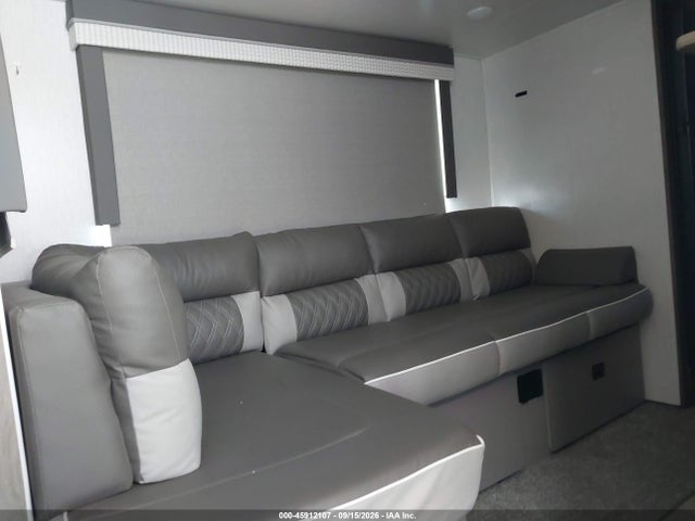 45912107 :رقم المزاد ، 4X4TWDX22NA277173 vin ، 2022 Wildwood 22rbs مزاد بيع