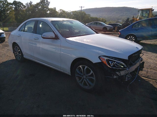 Продажа на аукционе авто 2015 Mercedes-benz C 300 4matic, vin: 55SWF4KB4FU023420, номер лота: 45912173