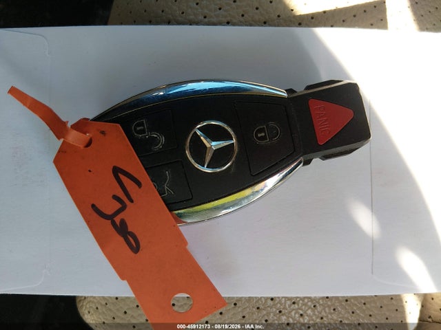 Продажа на аукционе авто 2015 Mercedes-benz C 300 4matic, vin: 55SWF4KB4FU023420, номер лота: 45912173