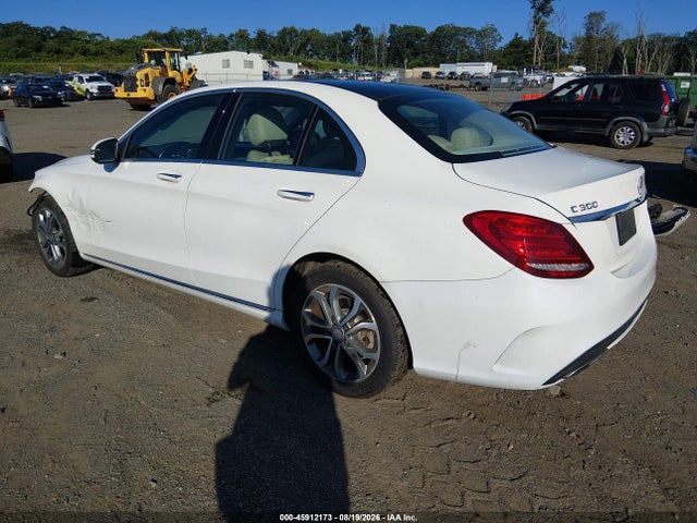 Продажа на аукционе авто 2015 Mercedes-benz C 300 4matic, vin: 55SWF4KB4FU023420, номер лота: 45912173