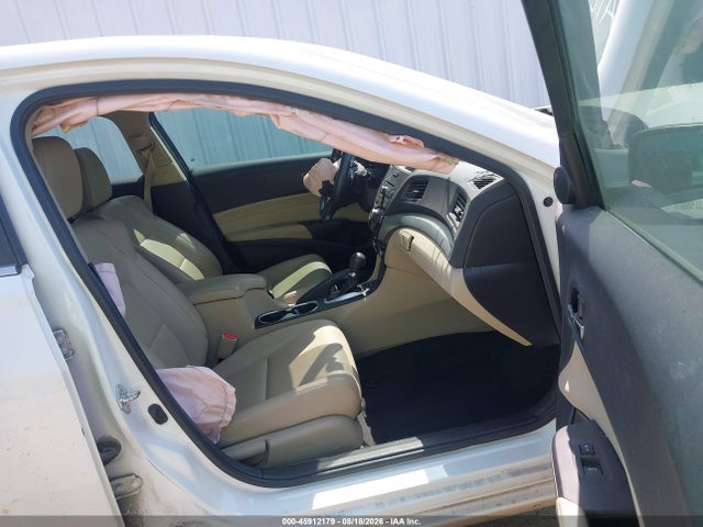 Aukcja sprzedaży 2017 Acura Ilx Acurawatch Plus Package, vin: 19UDE2F3XHA015869, numer aukcji: 45912179
