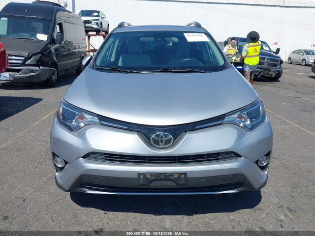 Toyota Rav4 Xle 2017 2T3RFREV3HW610609 Image 12