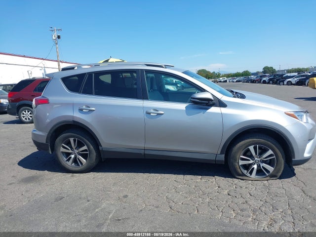 Toyota Rav4 Xle 2017 2T3RFREV3HW610609 Image 13
