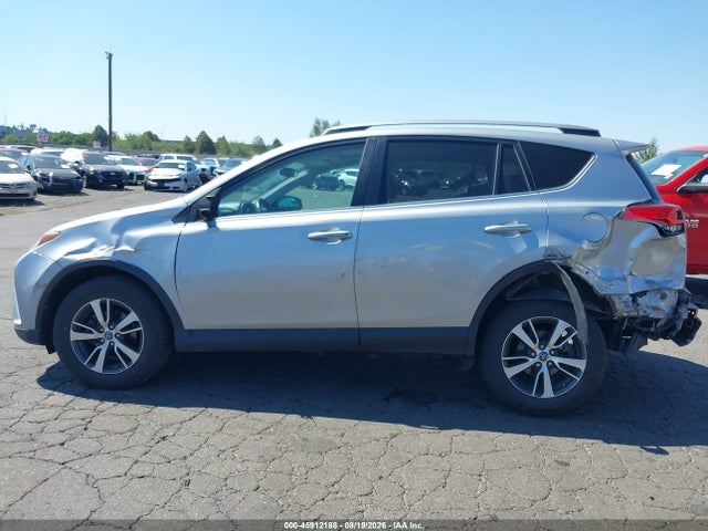 Toyota Rav4 Xle 2017 2T3RFREV3HW610609 Image 14
