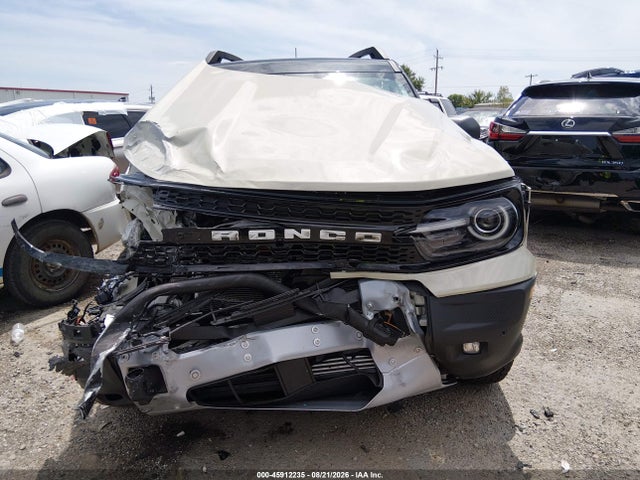Продаж на аукціоні авто 2025 Ford Bronco Sport Badlands, vin: 3FMCR9DA1SRF41390, номер лоту: 45912235