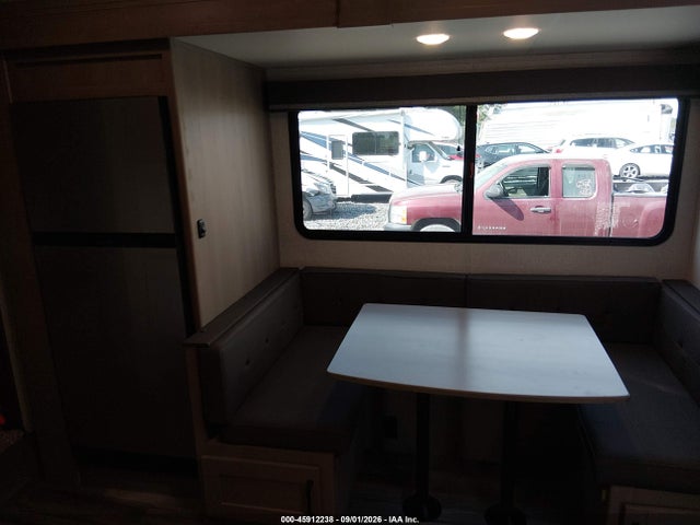 45912238 :رقم المزاد ، 573FR3427R3347424 vin ، 2024 Grand Design Reflection 278bh 5th Whl Travel Trailer مزاد بيع