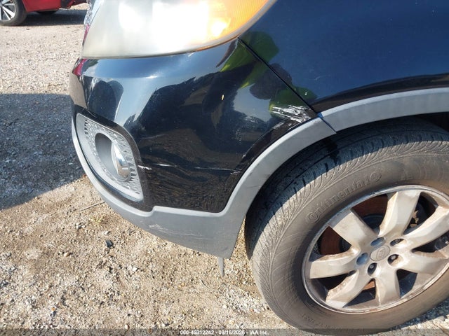 Продажа на аукционе авто 2011 Kia Sorento Lx, vin: 5XYKT3A14BG048705, номер лота: 45912242