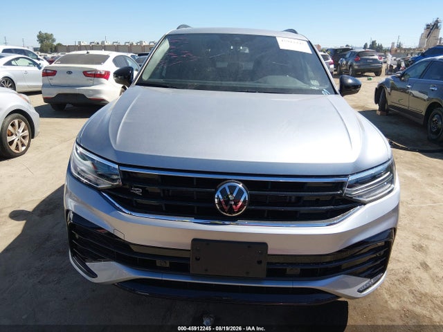 Продажа на аукционе авто 2024 Volkswagen Tiguan 2.0t Se R-line Black, vin: 3VVCB7AX9RM174558, номер лота: 45912245