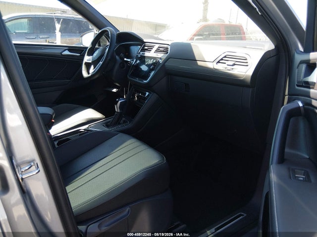 Продажа на аукционе авто 2024 Volkswagen Tiguan 2.0t Se R-line Black, vin: 3VVCB7AX9RM174558, номер лота: 45912245