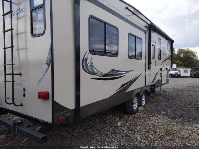 Продаж на аукціоні авто 2015 Wildwood Heritage Glen, vin: 4X4FWBJ20FU007188, номер лоту: 45912400