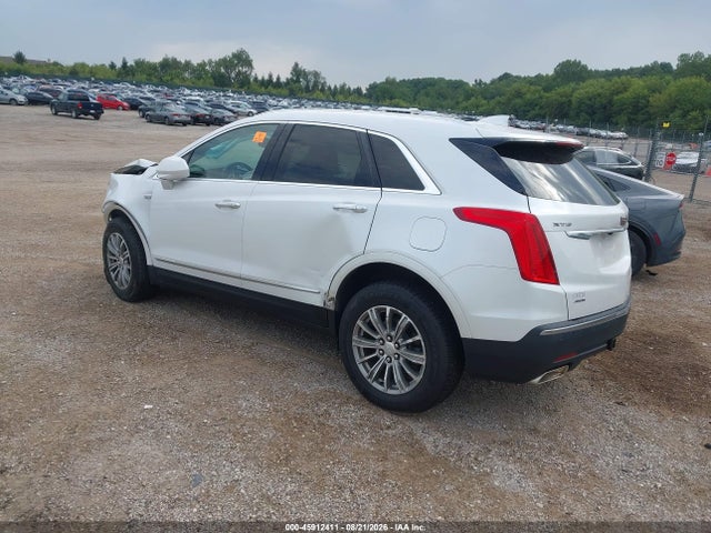 45912411 :رقم المزاد ، 1GYKNDRS6HZ206527 vin ، 2017 Cadillac Xt5 Luxury مزاد بيع